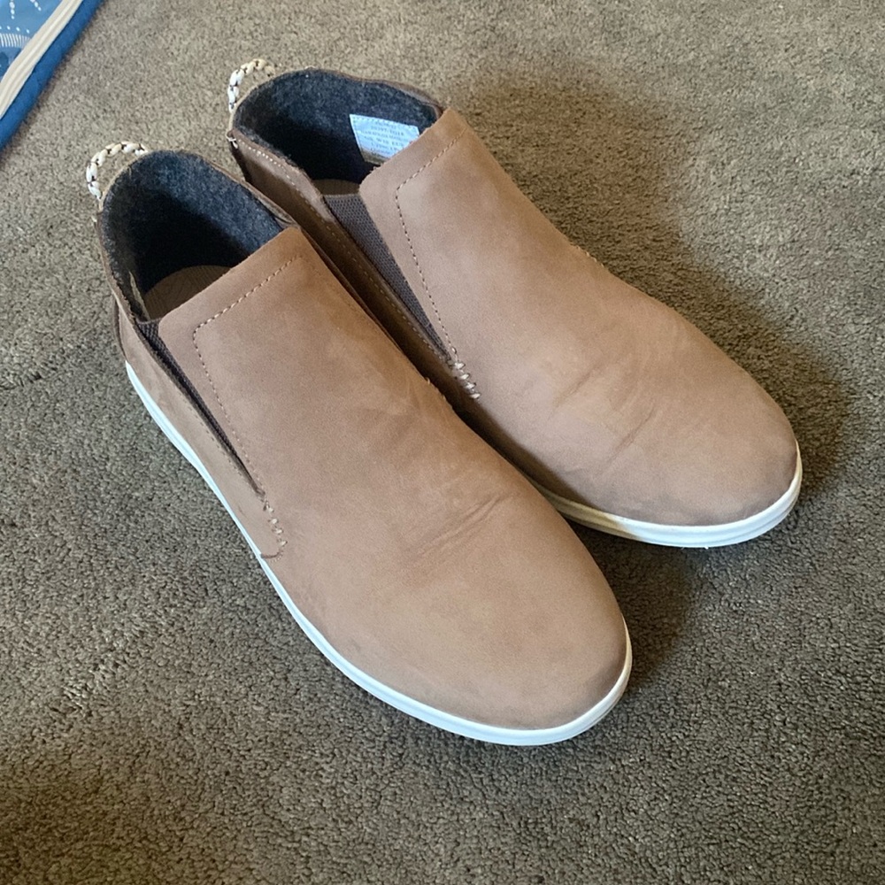 OluKai women’s boot